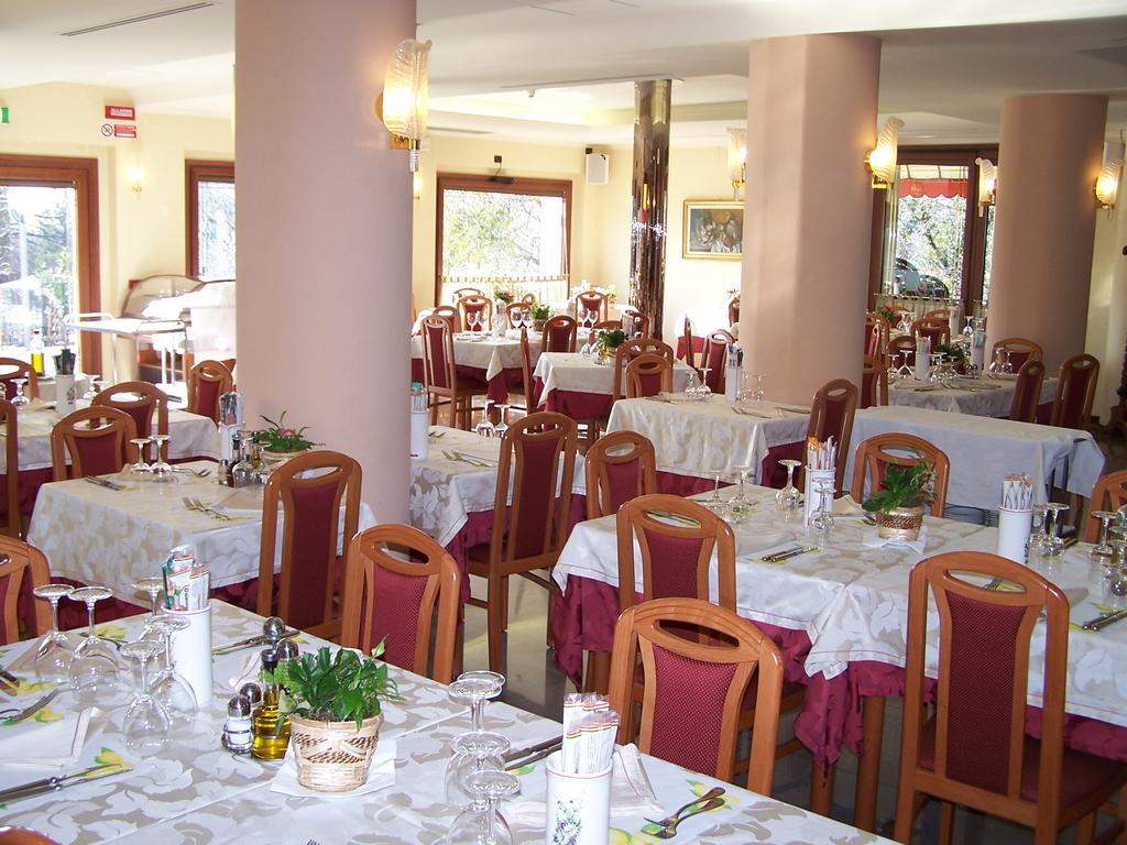 Hotel Ai Sette Nani Сістьяна Екстер'єр фото